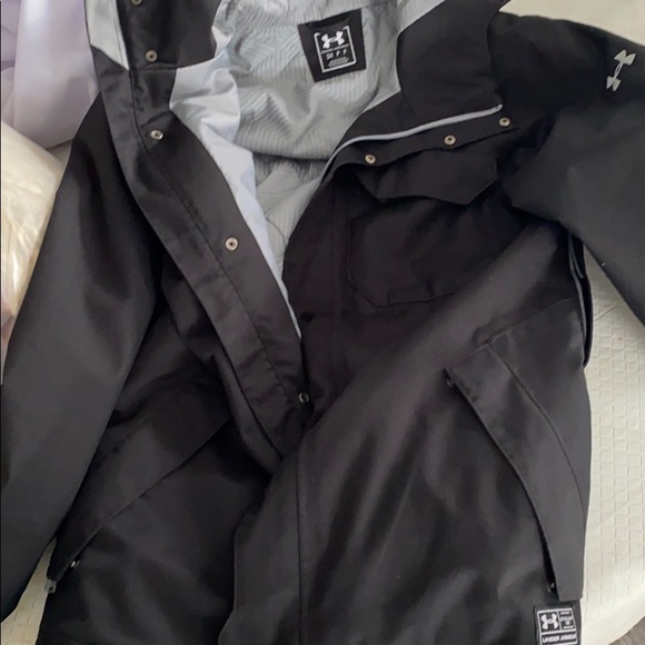 COPY - Under Armour Winter Jacket - Picture 5 of 5